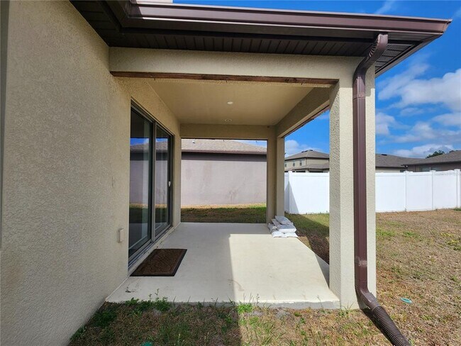 Building Photo - 15734 Stone House Dr