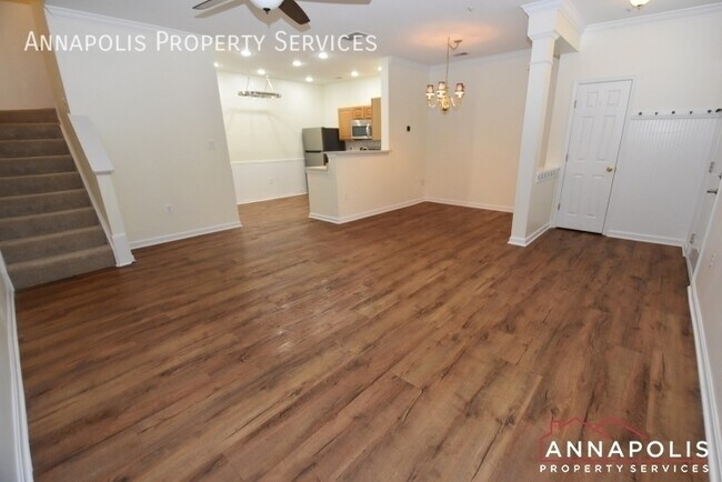 Building Photo - 8725 Spring Brook Way