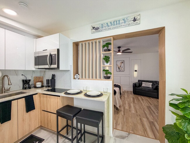 Building Photo - 2321 NW 114th Terrace