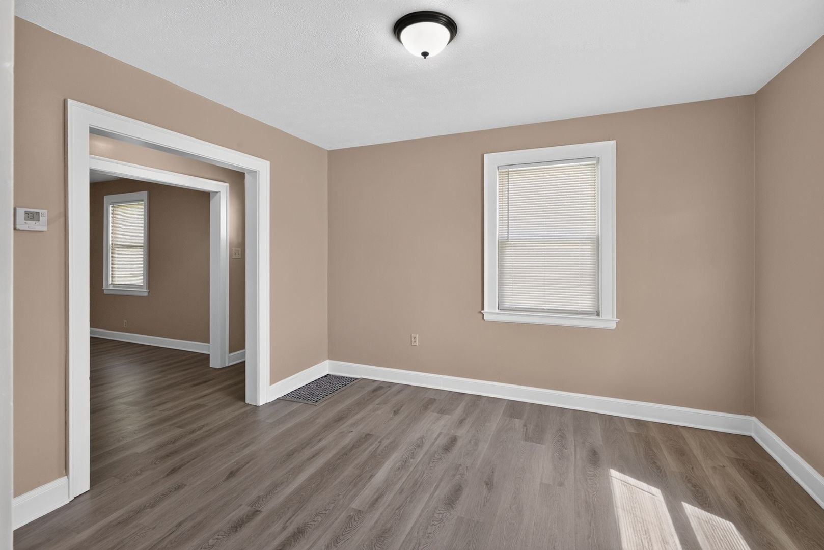 Building Photo - 1337 Ivydale Ave SW