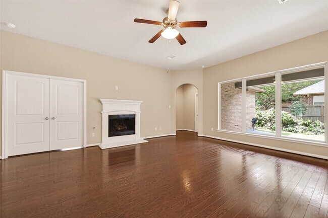 Building Photo - 111 Pheasant Run Dr
