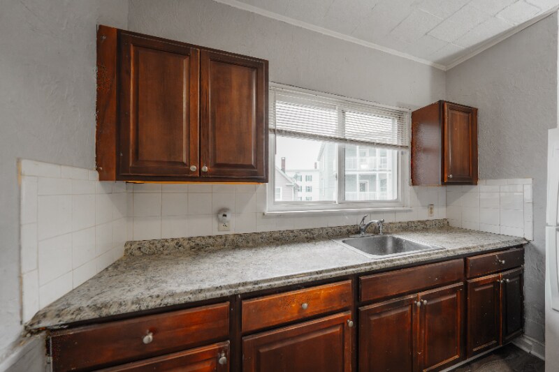 Building Photo - 11 Shepard St