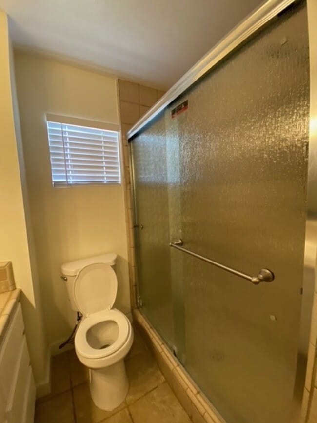 Building Photo - Charming Oleander Home