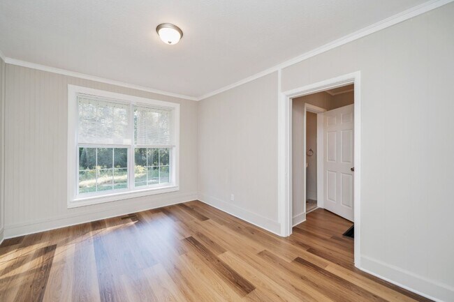 Building Photo - Your Perfect Pell City Retreat – Stylish, Spacious & Ready to Call Home!