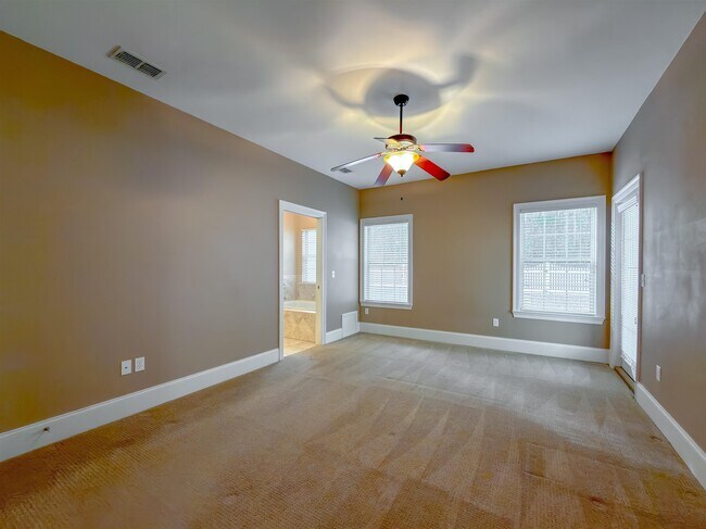 Building Photo - 1946 Sagebrook Dr