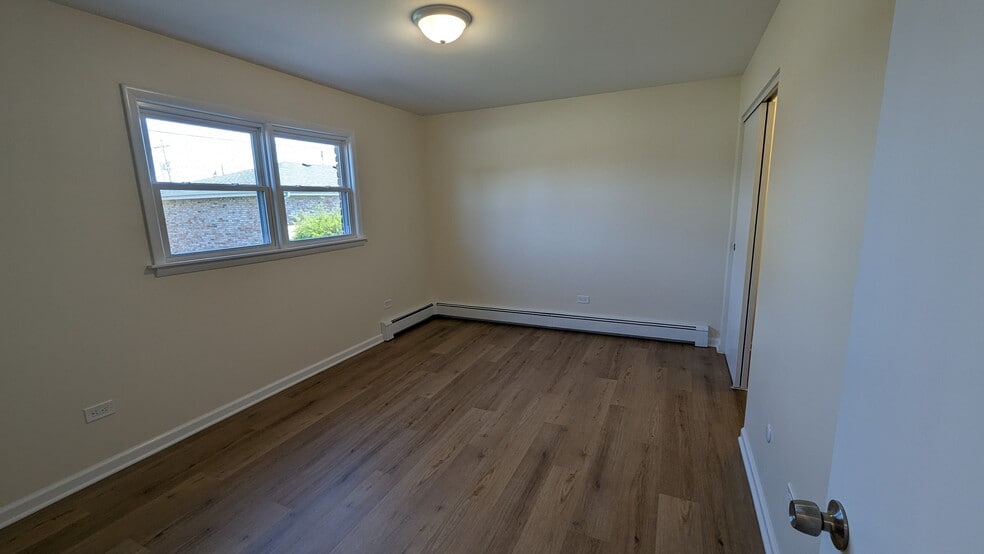 Building Photo - 14475 Jefferson Ave