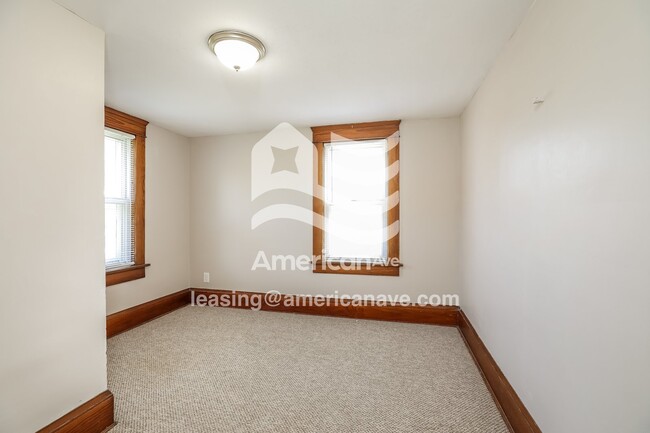 Building Photo - 2074 16th St SW