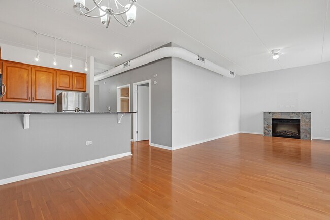 Building Photo - 647 Metropolitan Way