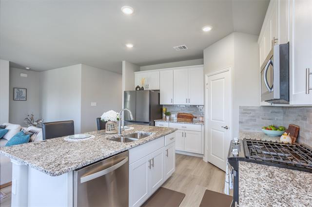 Building Photo - 615 Tribble Dr
