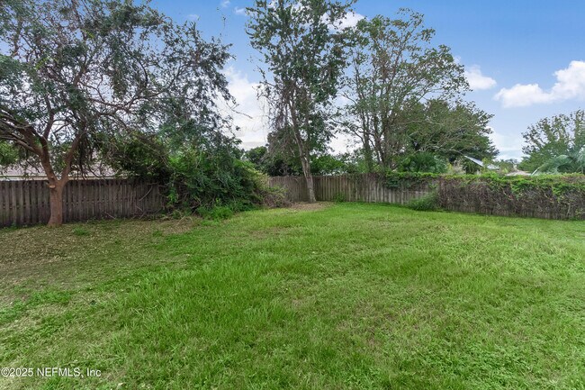 Building Photo - 1282 Summit Oaks Dr E