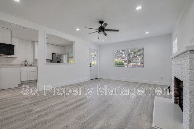 Building Photo - 822 Eaton St