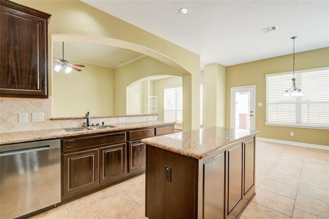 Building Photo - 25410 Lancaster Pine Dr