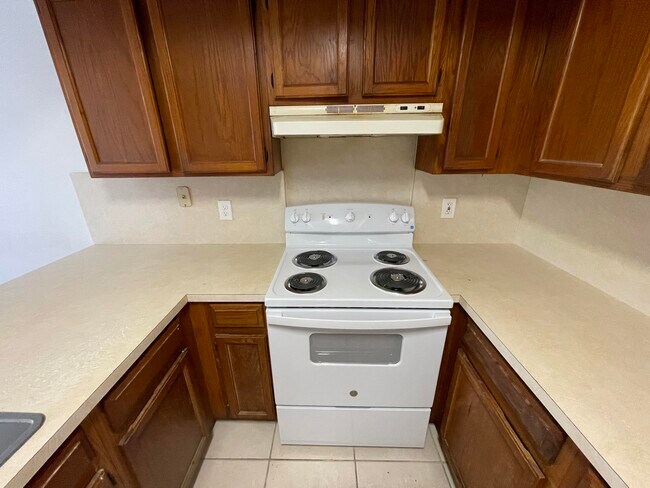 Building Photo - 1174 The 12th Fairway