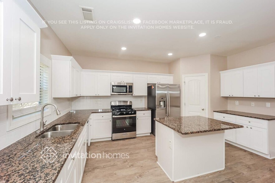 Building Photo - 2590 Adams Park Ln