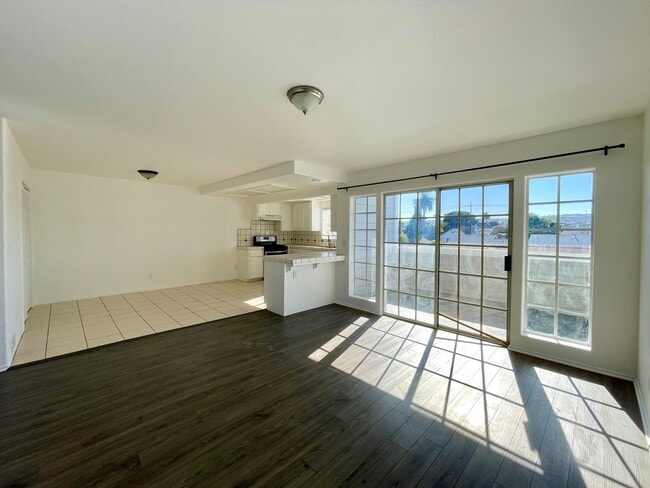 Building Photo - Spacious 4 Bed 3 Bath available in San Pedro!