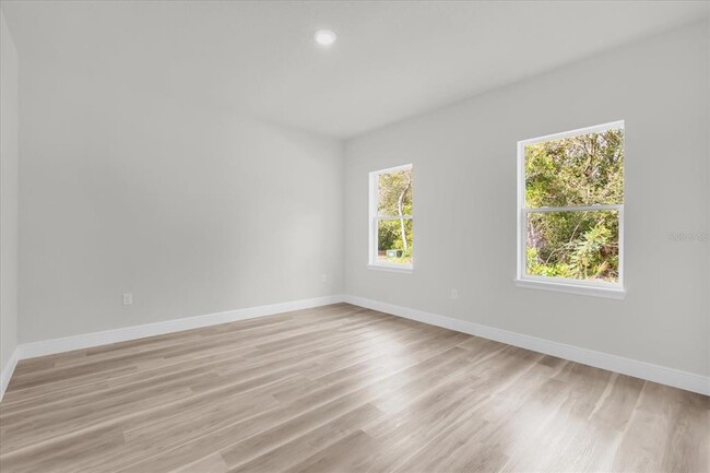 Building Photo - 452 Marion Oaks Dr