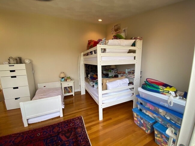 Building Photo - 14 Park Pl