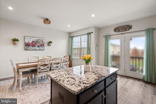 Building Photo - 15981 Marsh Pl