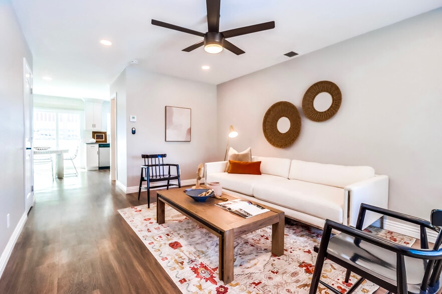 Building Photo - The Waverly Cottages