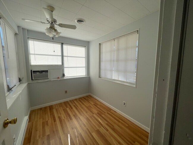 Building Photo - 3609 Edgeton Cir