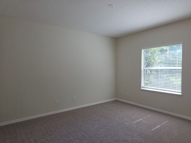 Building Photo - Three Bedroom Home at Charleston Park in Apopka