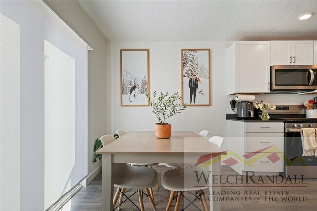 Building Photo - Great Space, Great Location - 3 BR Lehi Townhome! ** MOVE-IN SPECIAL **