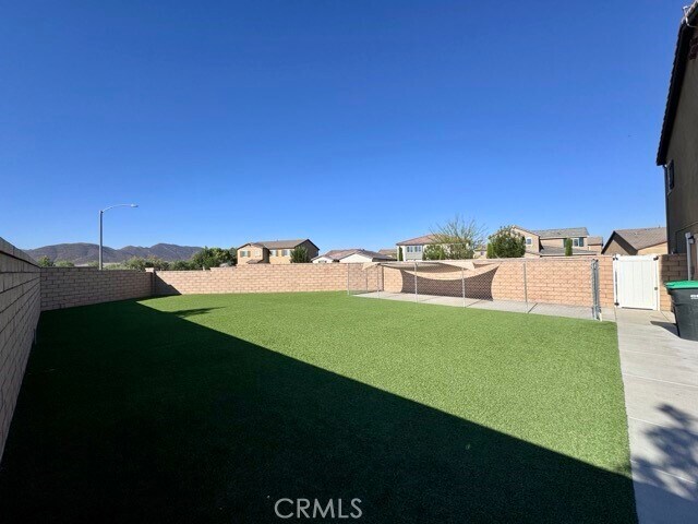 Building Photo - 1760 Chute Dr