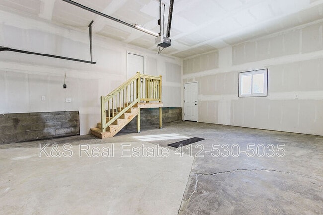 Building Photo - 1020 Grove St