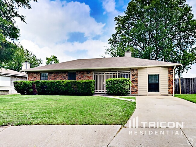 Building Photo - 7828 Texridge Dr