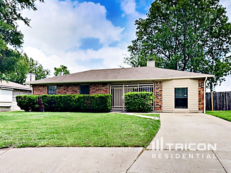 Primary Photo - 7828 Texridge Dr