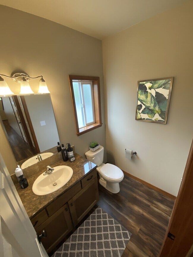 Building Photo - Lower Rent? And $500 Off Your First Month's Rent? In This Economy?! That Means More Money for Tacos!