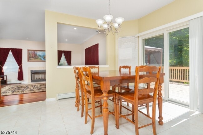 Building Photo - 35 Leah Way