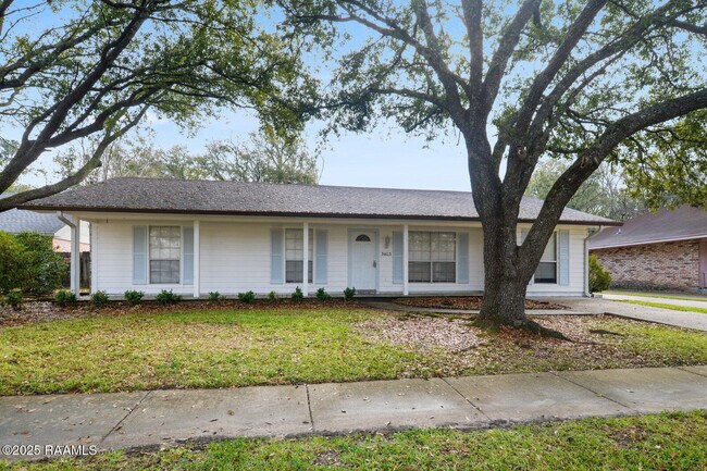 Primary Photo - 3403 President Davis Dr