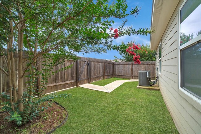 Building Photo - 106 Gambel Oak Way