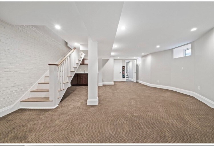 Garden level - 101 Rosseter St