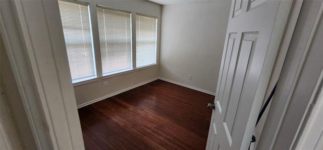 Building Photo - 716 Violet Ct