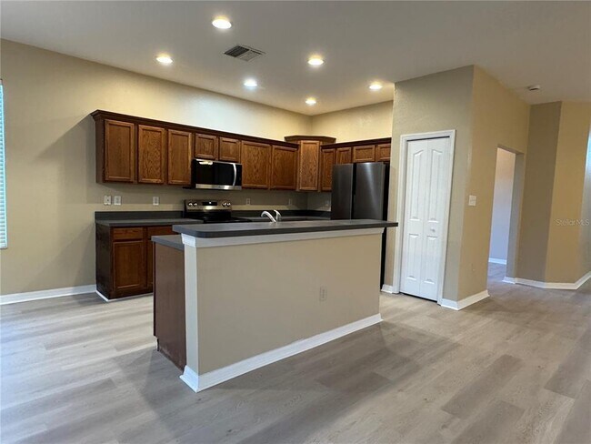 Building Photo - 8210 Whistling Pine Way