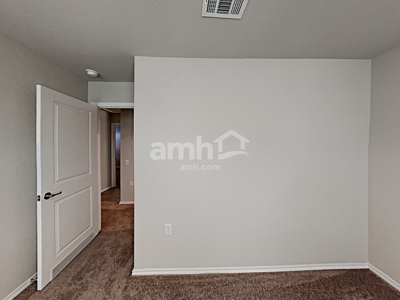 Building Photo - 7330 Rosada Way