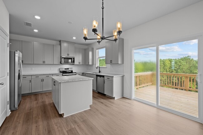 Building Photo - 1349 Underbrush Dr