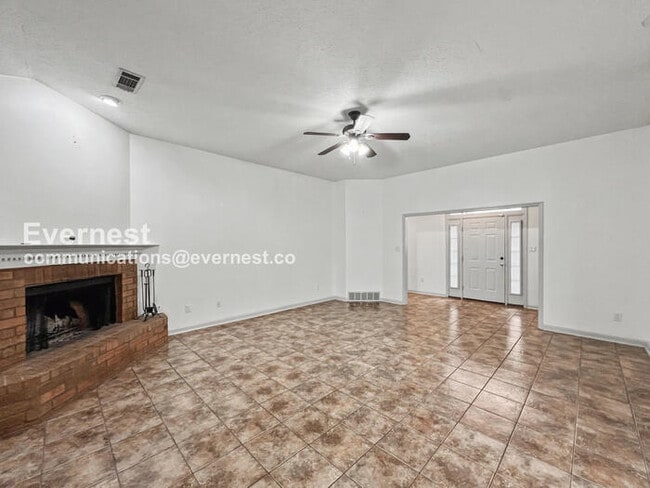 Building Photo - 2100 Shannon Cove