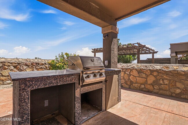 Building Photo - 5457 Pedro Lucero Dr