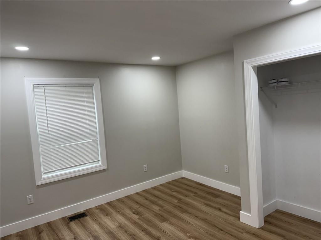 Building Photo - 697 Manton Ave