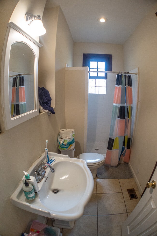 Building Photo - 2813 Salado St