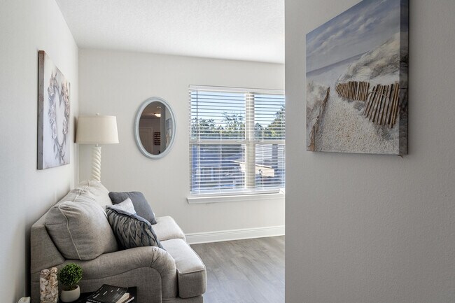 Building Photo - 113 Ridgeway Cir