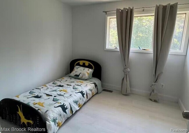 Building Photo - 4842 Merwin Rd