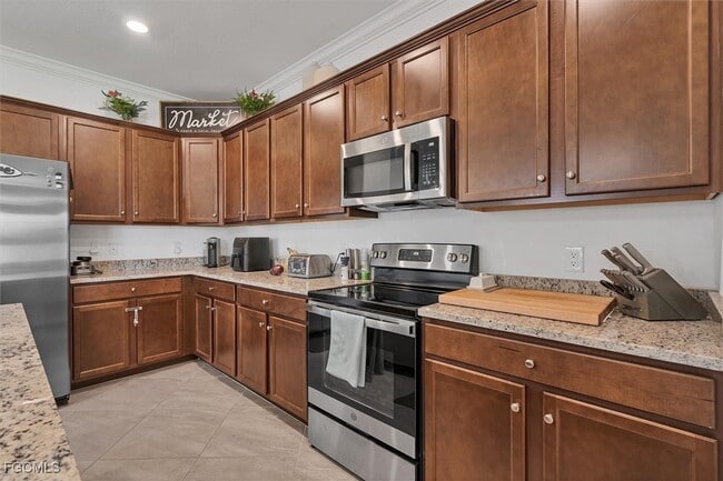 Building Photo - 14646 Cantabria Dr
