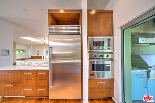 Building Photo - 6000 Philip Ave