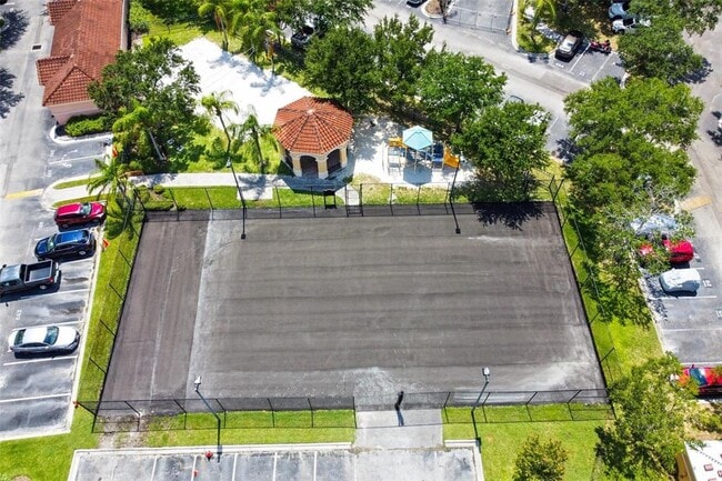 Building Photo - 2705 Via Murano