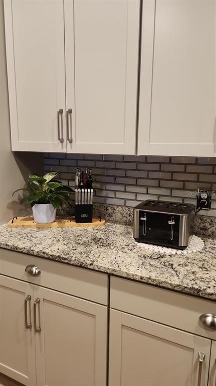 Building Photo - 2155 Brillante Dr