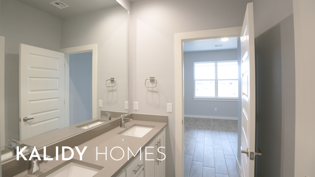 Building Photo - 307 Kirks Holw